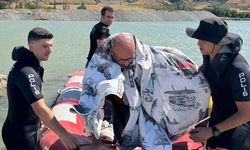 Atatürk Barajı Göleti'nde Mahsur Kalan Balıkçı Kurtarıldı