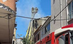 Avcılar'da Çatı Katında Yangın Çıktı