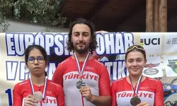 Bakan Bak'tan Milli Para Bisikletçilere Tebrik Mesajı