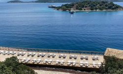 Bodrum'da Halk Plajında Giriş Ücretsiz, Yiyecek Fiyatları Yüksek