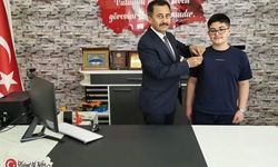 Bolvadinli Öğrenci LGS Türkiye Birincisi Oldu, Çeyrek Altınla Ödüllendirildi