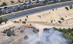 Buca'da Otoban Kenarındaki Yangına Çok Yönlü Müdahale