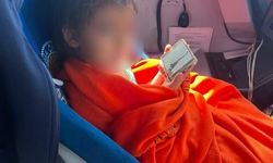 Didim Açıklarında Deniz Yatağıyla Sürüklenen Çocuk Sahil Güvenlik Tarafından Kurtarıldı