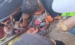Diyarbakır Bismil'de Çekici Devrildi: Sürücü Yaralandı