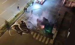 Elektrikli Araçta Patlama Anı Kameraya Yansıdı