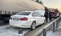 Eskişehir'de Sanayi Servisinden Çıkan Otomobil Motor Yangınıyla Kullanılamaz Hale Geldi