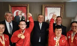 Gençlik ve Spor Bakanı Bak, Madalyalı Özel Sporcuları Kabul Etti