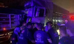 İskenderun'da İki Tırın Çarpıştığı Trafik Kazasında 1 Kişi Yaralandı