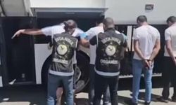 İstanbul Tuzla'da Ruhsatsız Silah Taşıyan Otobüse Operasyon: 120 Tabanca Ele Geçirildi
