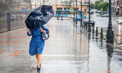 İstanbul'da Hafta Sonu Hava Sıcaklıkları Düşüyor, Yağış Geliyor