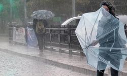 İstanbul'da Kuvvetli Sağanak ve Dolu Uyarısı: 7 İlçede Sarı Kod Alarmı