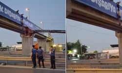 Kocaeli Gebze'de Üst Geçitte Asılı Erkek Cesedi Bulundu