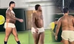 Lvbel C5 Halı Sahada Üstsüz Futbol Oynarken Görüntülendi
