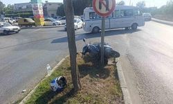 Manavgat'ta U Dönüşü Yapan Otomobile Motosiklet Çarptı: 1 Yaralı