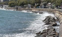 Marmara ve Karadeniz Kıyılarında Denize Giriş Yasakları Artıyor