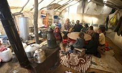 Muş Yaylalarında Yazın Ortasında Sobayla Isınma Mücadelesi