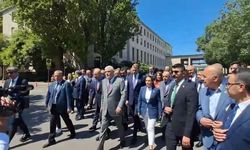 Müsavat Dervişoğlu'ndan Şehit Er Yakınları ve Gazilere Güvenpark'ta Destek