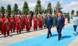NATO Zirvesi'nde Yeniçeri Karşılama Töreni Büyük Beğeni Topladı