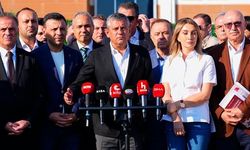 Özgür Özel'den Yeni Parti İhtimali: 'Ya Partimizi Geri Alacağız Ya da Yeni Bir Yol Açacağız'