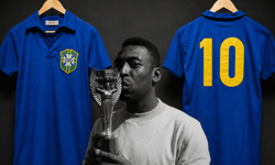 Pele'nin 1958 Dünya Kupası Forması 4.9 Milyon Dolara Rekor Fiyata Satıldı