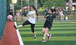 Samsun'da Kadınlar Halı Sahada Futbol Keyfi Yaşıyor
