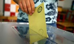 Son Anket: Özgür Özel'in Yeni Partisi İkinci Sırada Yer Aldı