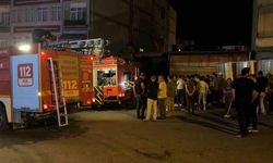 Tekkeköy'de Boya Deposunda Yangın Çıktı