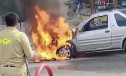 Tosya'da Motor Yangınıyla Kullanılamaz Hale Gelen Araç Sahibini Üzdü