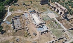 Tralleis Antik Kenti'nde 2 Bin Yıllık Olimpik Yüzme Havuzu Gün Yüzüne Çıktı