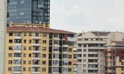 Trump'ın Konaklayacağı Otelin Karşısında Filistin Bayrağı Dalgalandı