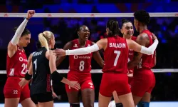 Türkiye - Brezilya Voleybol Finali TRT 1'den Şifresiz Canlı İzle