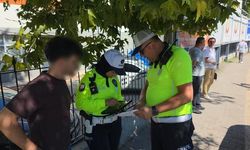 Zonguldak'ta Ehliyet Sevinci Kısa Süre Sürdü: Yaya Geçidinde Yol Vermeyen Sürücünün Ehliyeti İptal Edildi