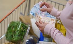 Açlık ve Yoksulluk Sınırı Ağustos'ta Rekor Seviyeye Ulaştı