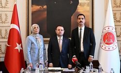 Adalet Bakanı Gürlek, Muhsin Yazıcıoğlu'nun Ailesiyle Görüştü