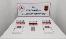 Antalya Kepez'de Otel Odasında Uyuşturucu Operasyonu: 2 Kişi Tutuklandı