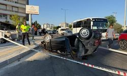 Antalya Serik'te Refüje Çarpan Otomobil Takla Attı: 2 Yaralı