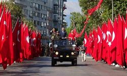 Antalya'da 30 Ağustos Zafer Bayramı Coşkuyla Kutlandı