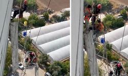 Antalya'da İskele Halatının Kopmasıyla Mahsur Kalan İşçiler Kurtarıldı