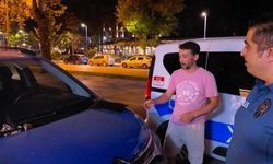Araç Kaputunda Bulunan Eşya Polise Teslim Edildi