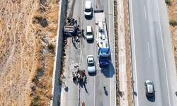 Aydın'da traktör ile tırın çarpışması: 1 ölü, 2 yaralı