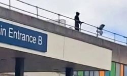 Azrail Kostümüyle Hastane Çatısında Çığlık Atan Genç Gözaltına Alındı