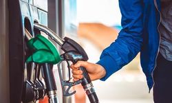 Benzine Gece Yarısı 2,08 TL Zam Geliyor: Pompaya Yansıyacak Tutar Belli Oldu