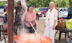 Bilecik'te Salça Yapım Günleri Başladı: 6 Bin Kavanoz Hedefleniyor