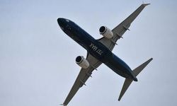 Boeing 737 MAX uçaklarında gövde çatlakları için zorunlu kontrol kararı