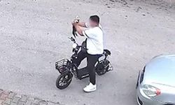 Bolu'da Yavru Kedinin Boğularak Öldürülmesi Olayı Kamerada
