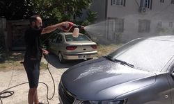 Bursa'da Ücretsiz Mobil Oto Yıkama Hizmetiyle Kirli Araçlar Temizleniyor