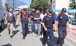 Denizli'de Günlük Ücretli İş İlanıyla 4 Milyon Liralık Altın Dolandırıcılığı Çökertildi