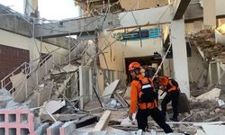 Endonezya'da 7.7 Büyüklüğünde Deprem: Can Kaybı 47'ye Yükseldi