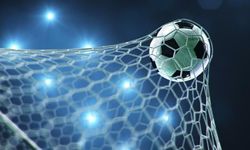 Essien'in Arsenal'e Karşı Attığı Unutulmaz Gol Futbolseverlerin Hafızasında