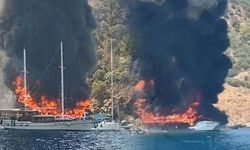 Fethiye'de Gezi Teknesinde Yangın: 115 Yolcu Denize Atladı